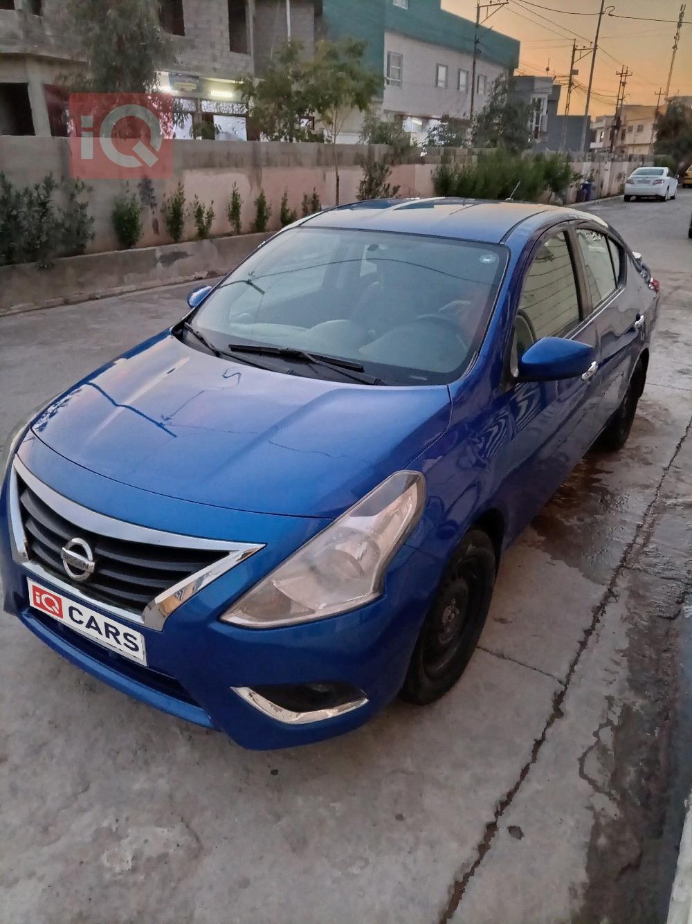 نيسان فيرسا